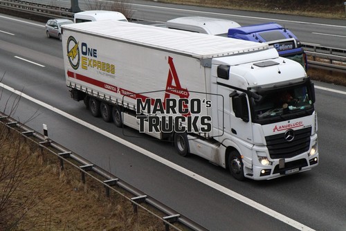 Truck photo mercedes benz - truck,