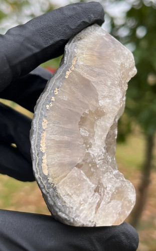 Quartz geode tower polished - |,