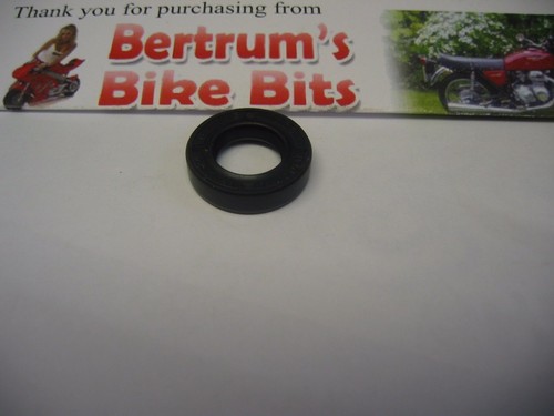 Gear change oil seal - gear, for