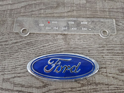 Ford radio facia - radio, cortina