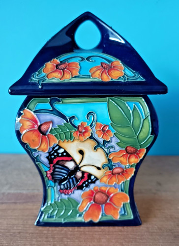 Moorcroft pottery mcc 2013 - 2013, ltd
