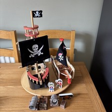 Le Toy Can Barbarossa Wooden Pirate Ship plus other Accessories 