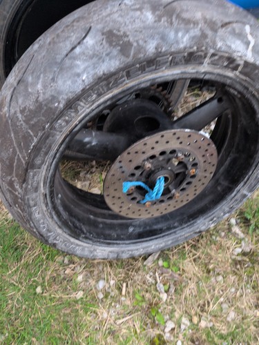 Yamaha 1998 rear wheel with - yamaha, r1