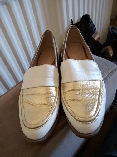 Womens size white and gold - 5,