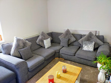 CORNER SOFA WITH SINGLE CHAIR 