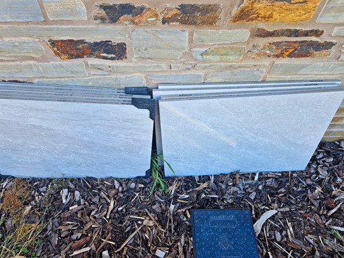 Porcelain rastone white matt - white,