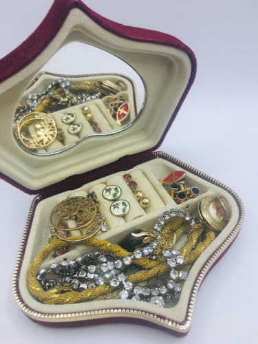 Job lot vintage gold tone - job,