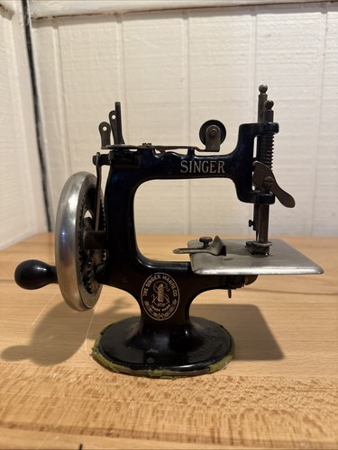 Vintage singer model - vintage, 20