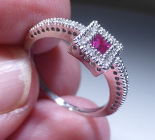 18ct Gold Ring Ruby Diamond UK