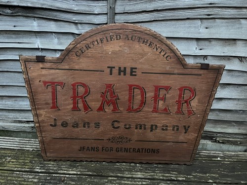 Large the trader - large,