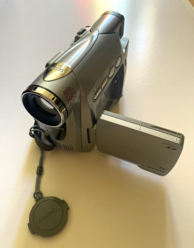 Canon mv830 minidv handheld - canon,