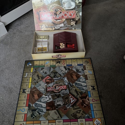 Monopoly deluxe edition - monopoly,