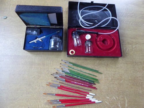 Badger air brushes and - x,
