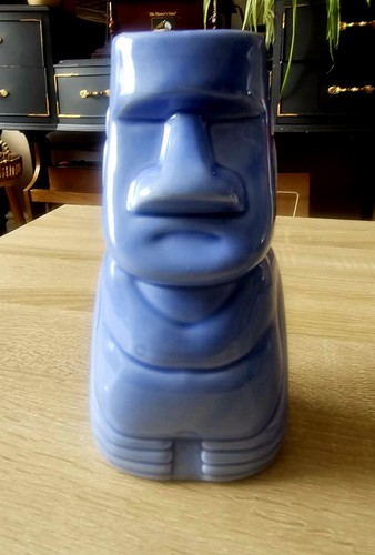 Blue moai easter island - blue,