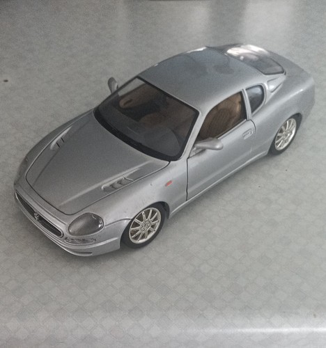 Burago maserati 3200 - burago,