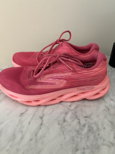 Skechers trainers size 5 - skechers,