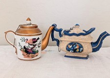 Vintage Miniature Teapots Nini