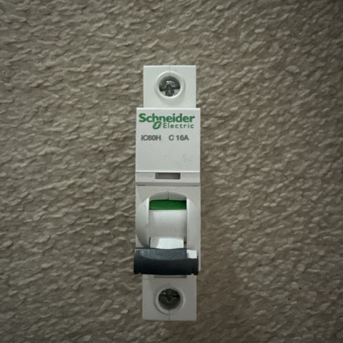 Schneider amp curve 10ka - 16,
