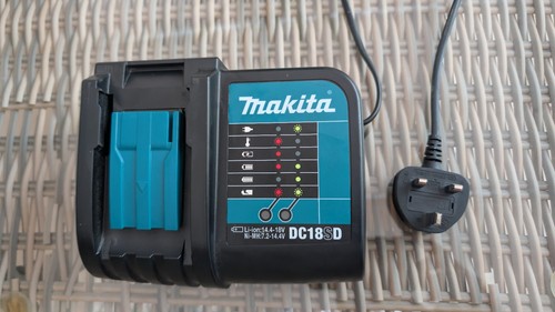 Makita dc18sd 18v - dc18sd, 14.4-18v