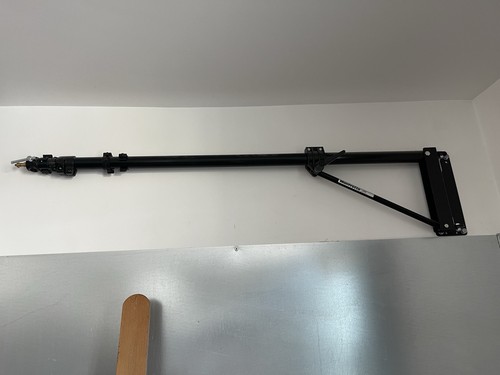Manfrotto 098b wall mounting - manfrotto,