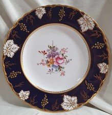 Rare Royal Crown Derby A810 Vine Colbolt & Posies 10.25" Plate 1972 
