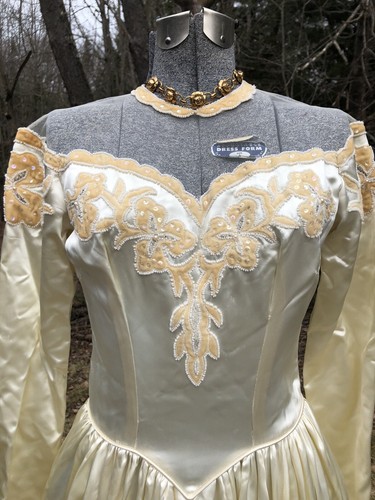 Vintage 1940 stunning - 1940's,