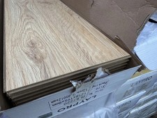 LAYPRO premium 8mm Honey Oak