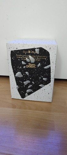 Tom dixon materialism - tom,