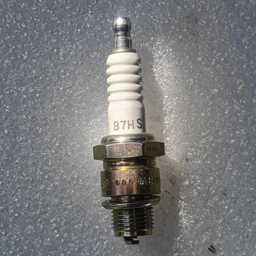 Ngk b7hs spark plug - 4, fits