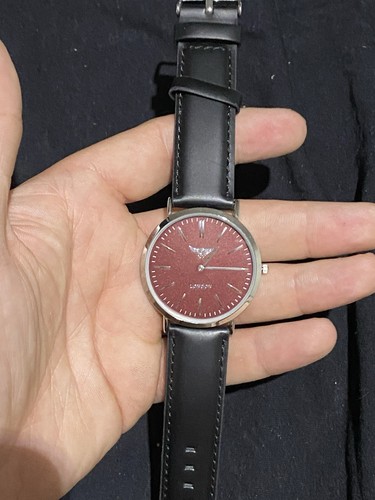 Men watch excellent - in,