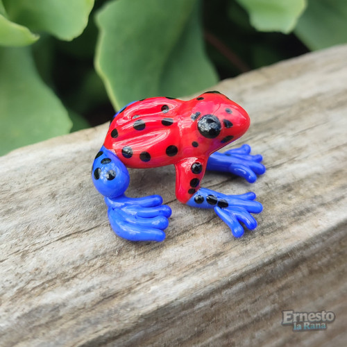 Murano style glass red frog - style,