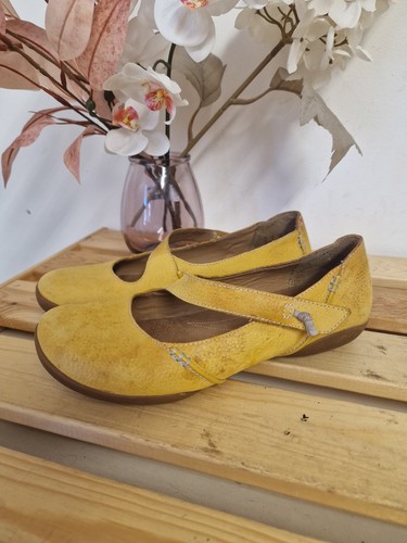 Clarks womens e yellow - clarks,