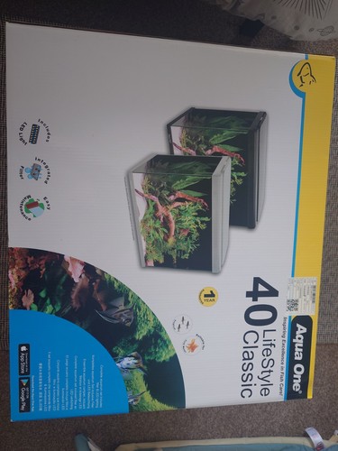 Brand new 40l - aqua, fish