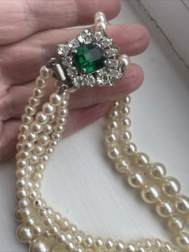 Stunning vintage jennifer - stunning,