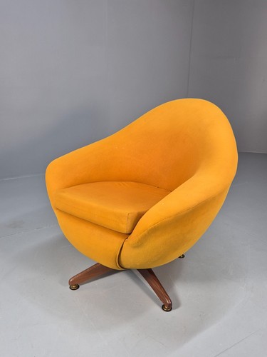 Vintage 1960s egg - vintage,