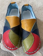 Leather Patchwork Moccasin Shoes Size 5 - brand new 