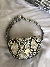 BRAND NEW NEW LOOK LEATHER BELTED BUM BAG/HALF MOON