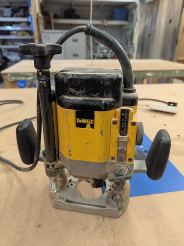 Dewalt 230v corded - 1/2",
