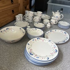 62 piece Dinner service Royal