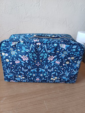 Liberty London Liberty Tapestry Print Medium Cotton Washbag - New