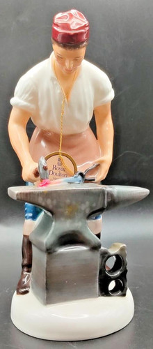 Royal doulton figurine - royal,