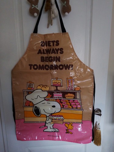 Unisex snoopy apron - snoopy,