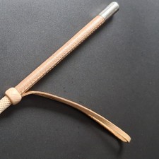 20"EEGEE CREAM LEATHER RIDING CROP. 274