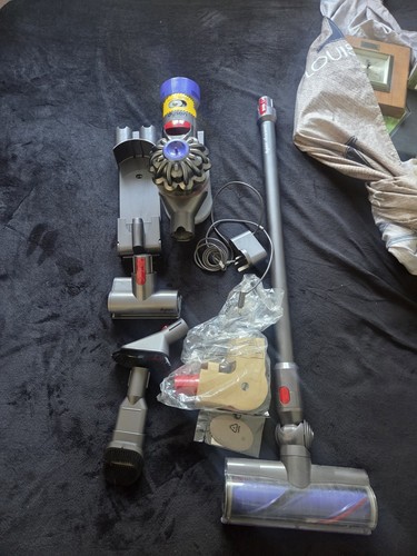 Dyson animal cordless - v8,