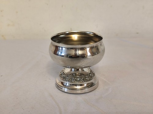Small vintage silver plated - small,