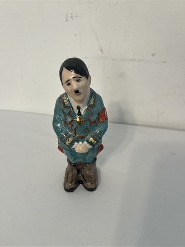 Porcelain figurine - porcelain.,