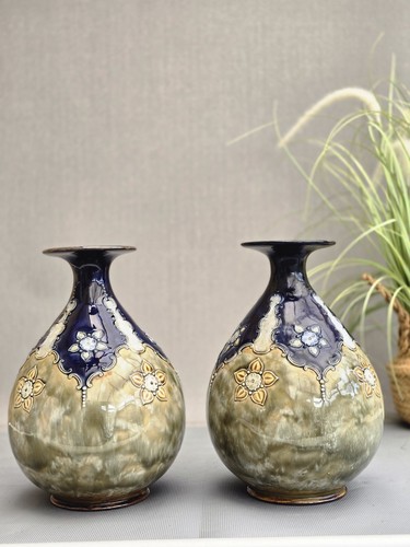 Pair royal doulton lambeth - pair, art