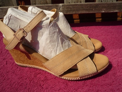 Clarks ladies beige leather - beige,