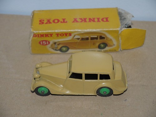 Dinky 151 triumph 1800 - -,