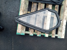 FORD TRANSIT MK6 / MK7 DOOR QUARTER WINDOW GLASS FRONT DRIVER SIDE (E11)